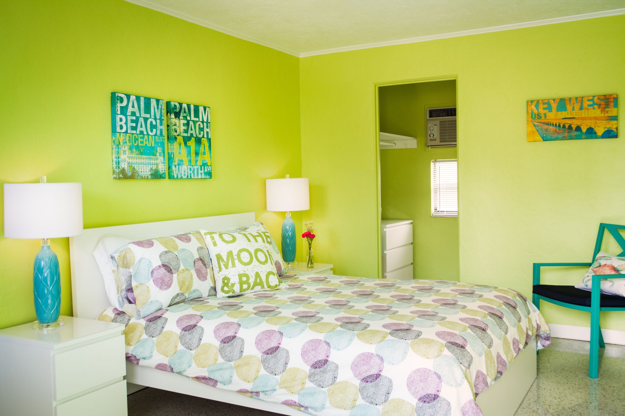 Sunset Inn & Cottages