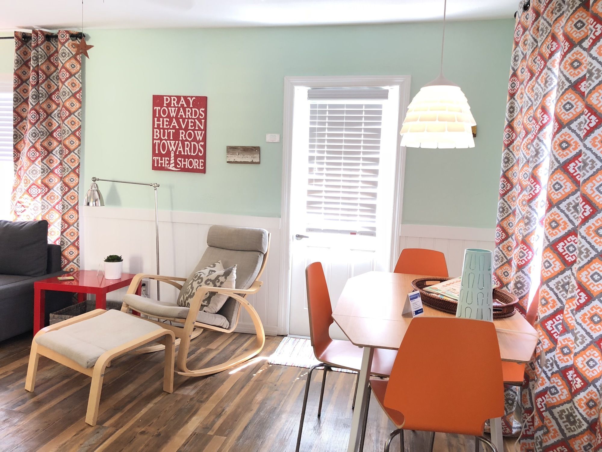 Sunset Inn & Cottages