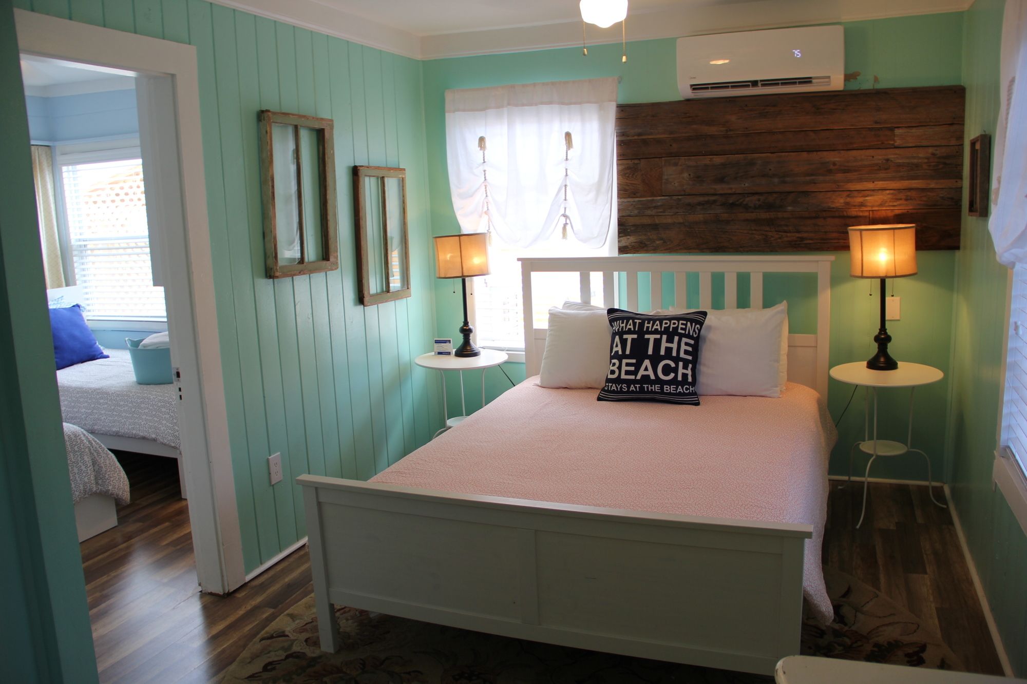 Sunset Inn & Cottages