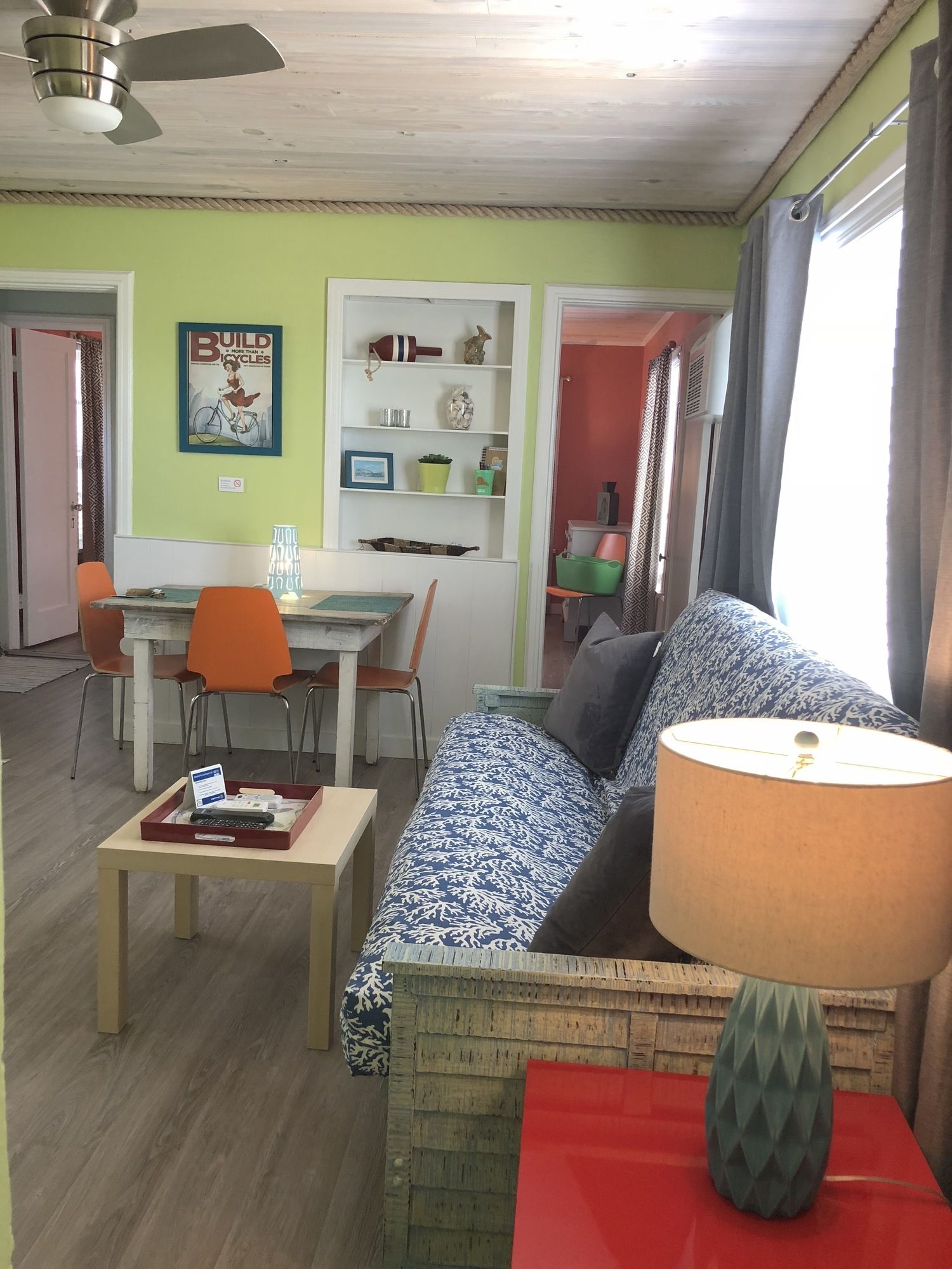 Sunset Inn & Cottages