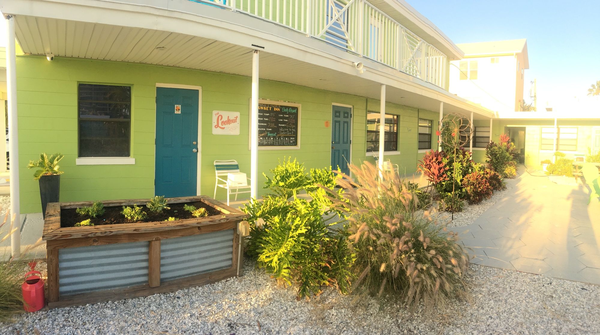 Sunset Inn & Cottages