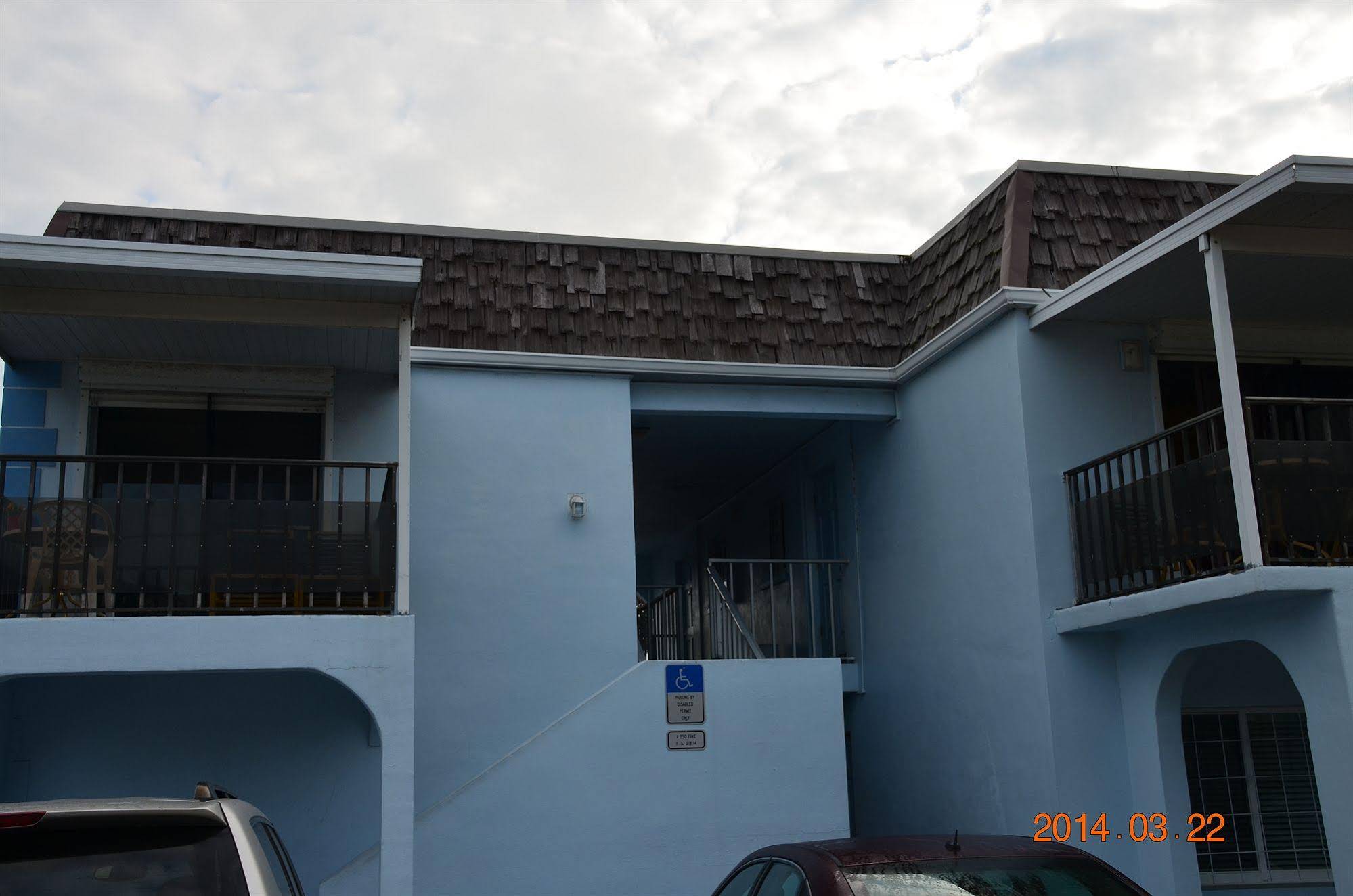 Twins Inn & Apartments