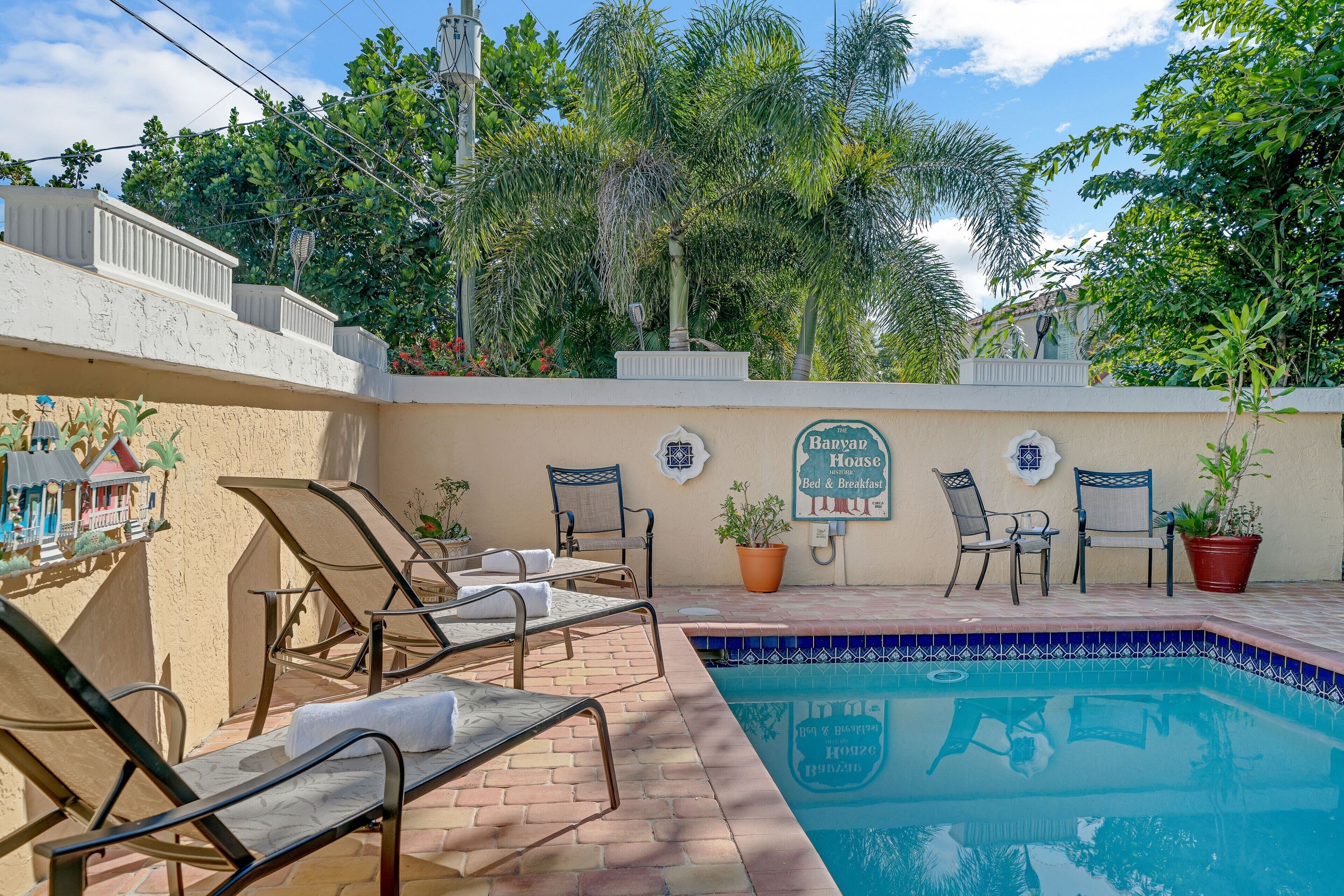 Banyan House Vacation Rentals