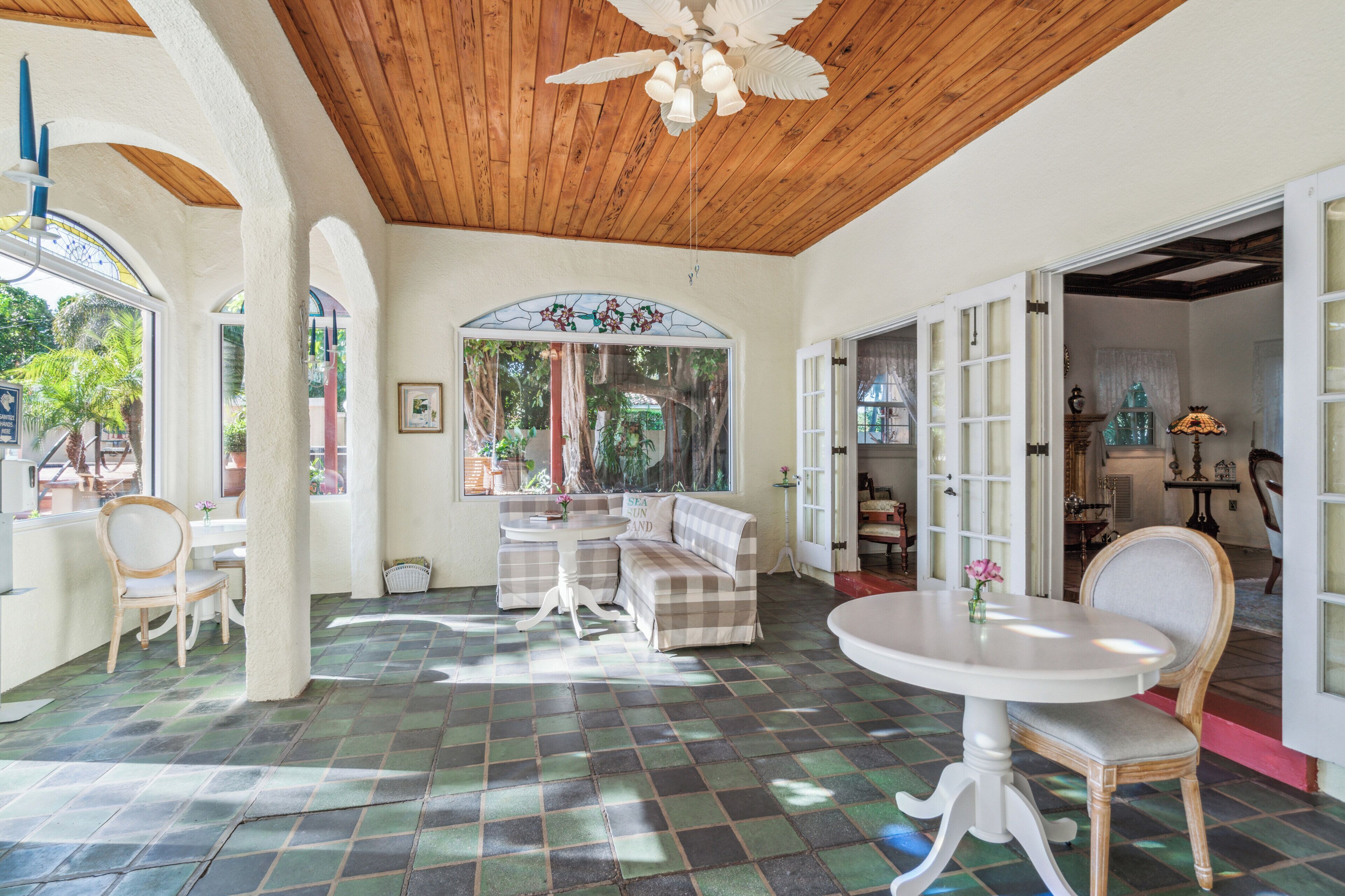 Banyan House Vacation Rentals