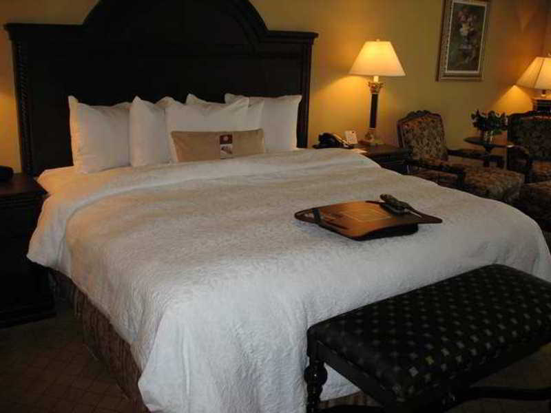Hampton Inn & Suites Wellington