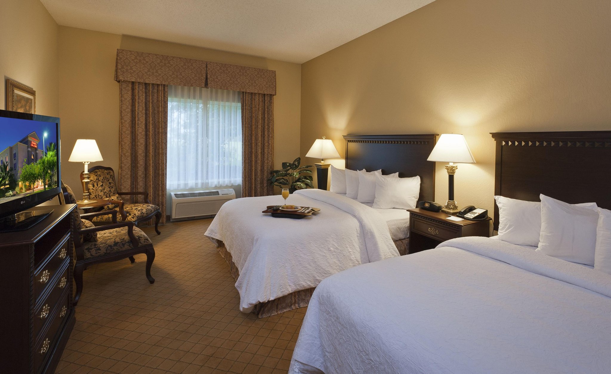 Hampton Inn & Suites Wellington