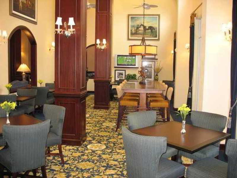 Hampton Inn & Suites Wellington