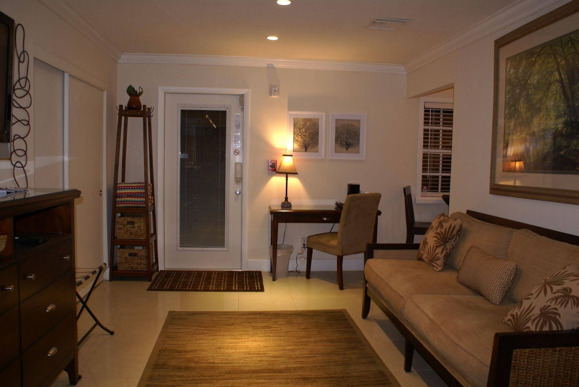 Island Sands Inn
