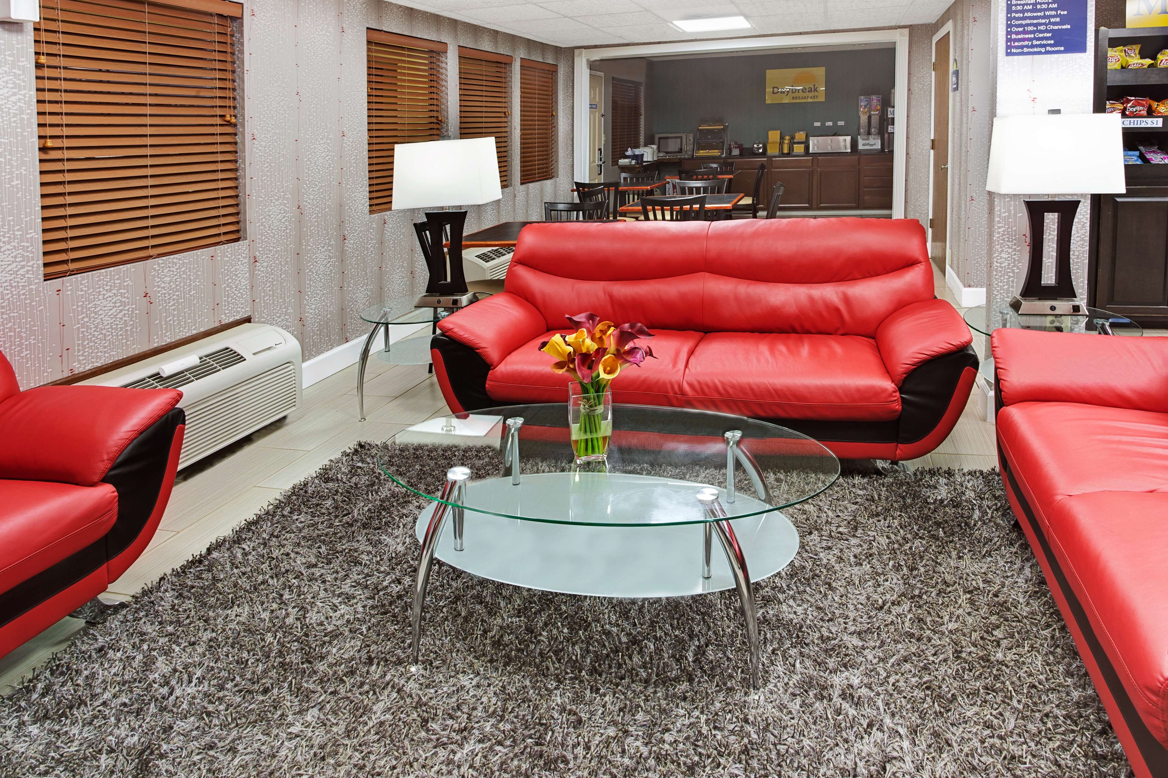 Days Inn by Wyndham Acworth