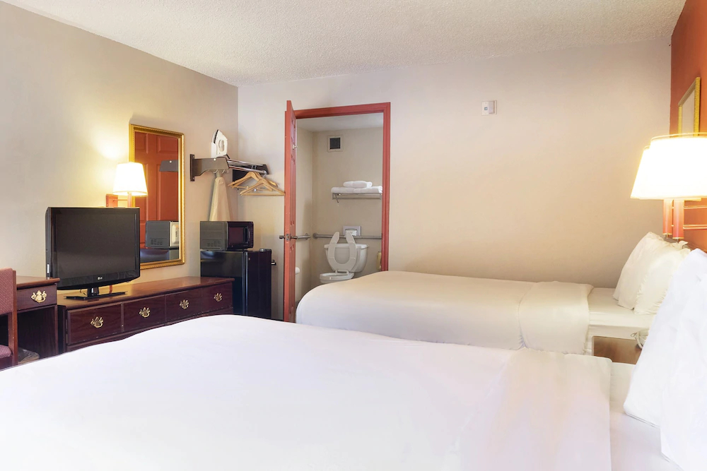 Days Inn by Wyndham Adairsville