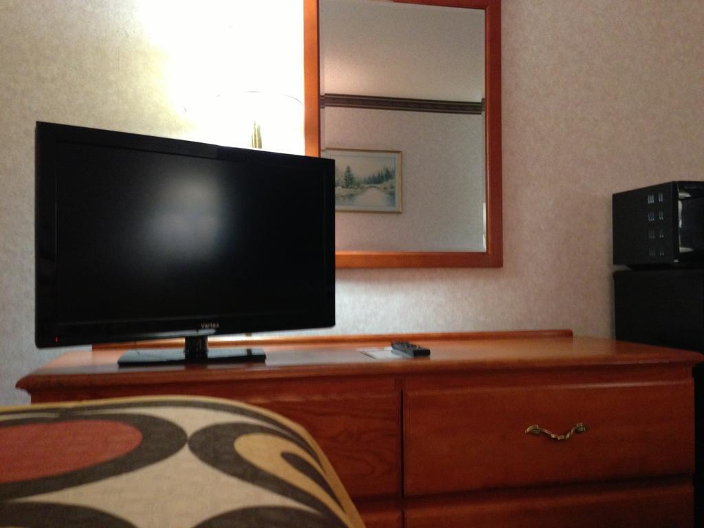 Super 8 by Wyndham Ashburn