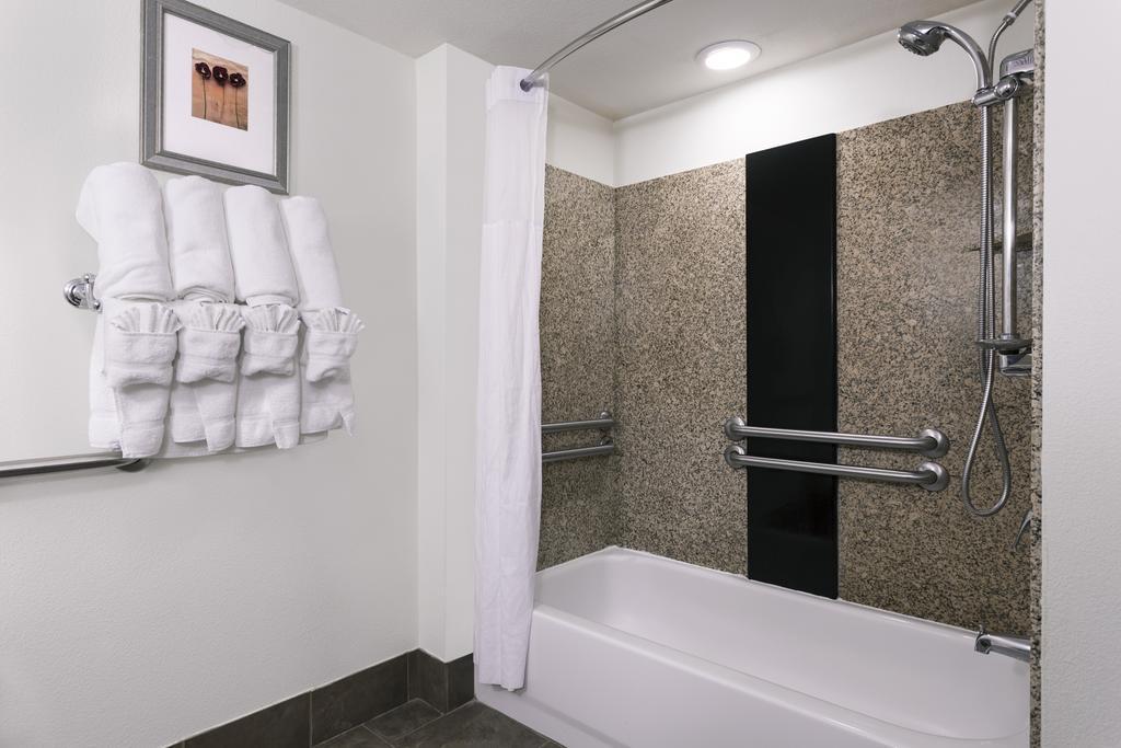 Wingate By Wyndham Athens Near Downtown