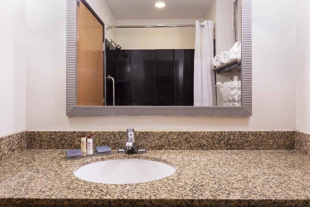 Wingate By Wyndham Athens Near Downtown