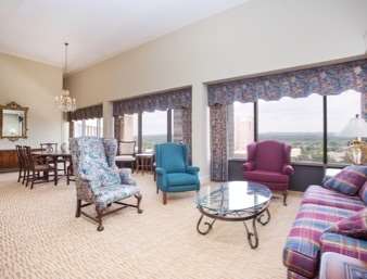 Ramada by Wyndham Augusta Downtown Hotel & Conference Center