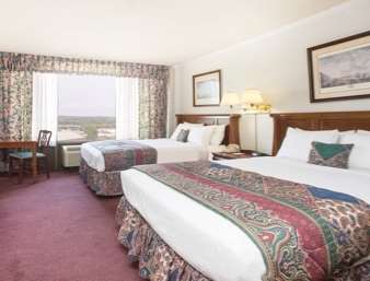 Ramada by Wyndham Augusta Downtown Hotel & Conference Center