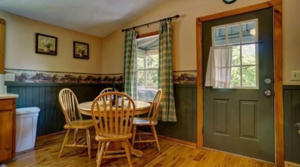 Paradise Cabins, Resort & Spa