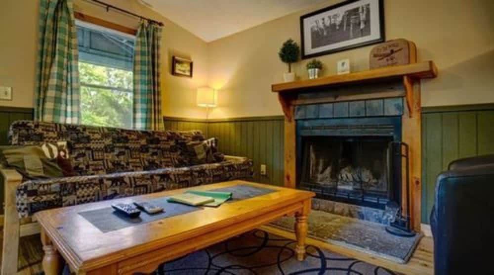 Paradise Cabins, Resort & Spa