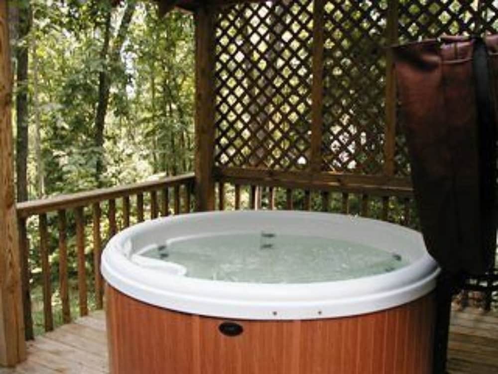 Paradise Cabins, Resort & Spa