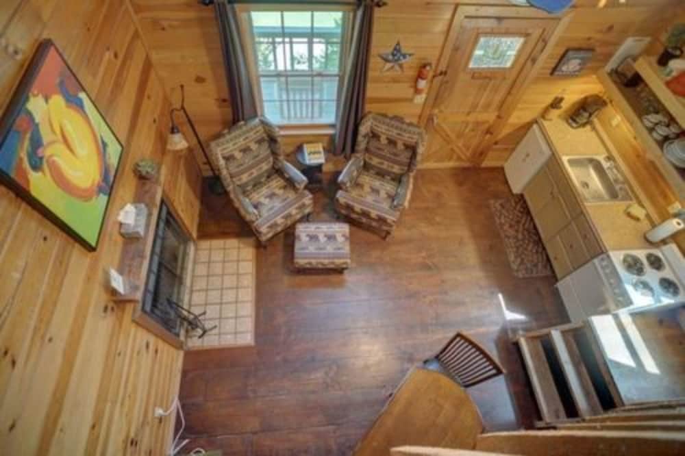 Paradise Cabins, Resort & Spa