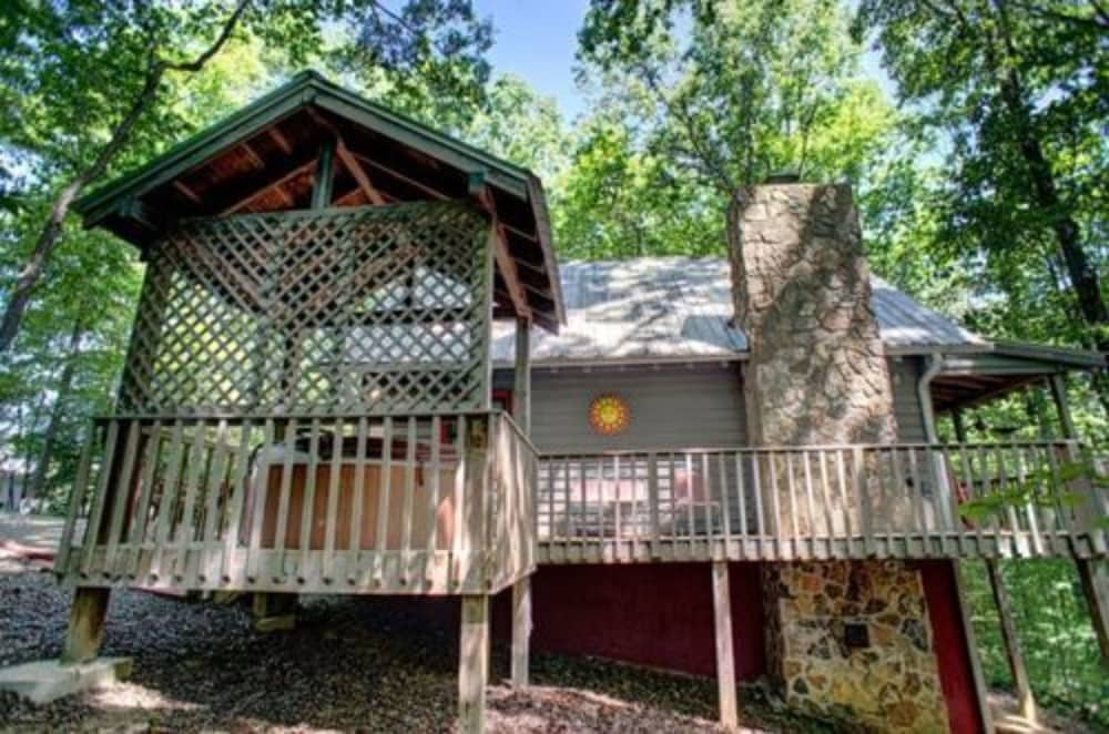 Paradise Cabins, Resort & Spa