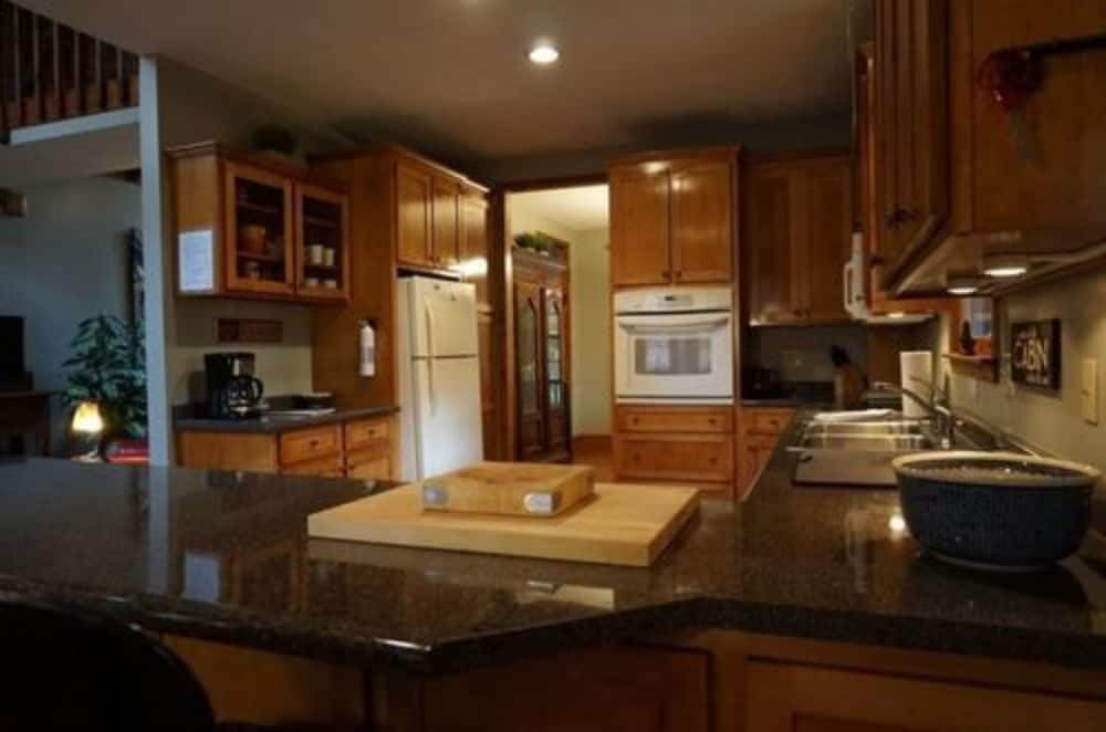 Paradise Cabins, Resort & Spa