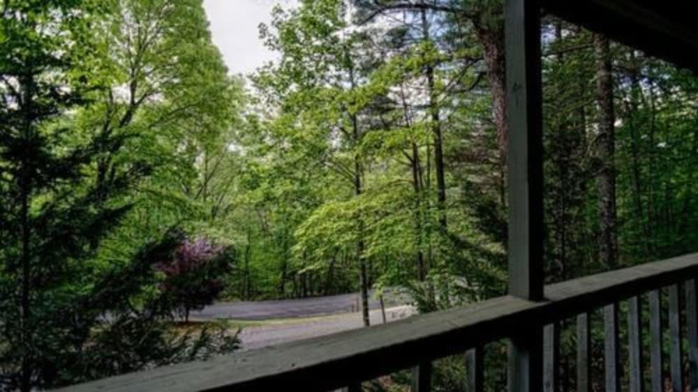 Paradise Cabins, Resort & Spa