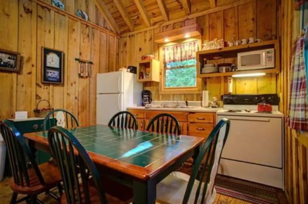 Paradise Cabins, Resort & Spa