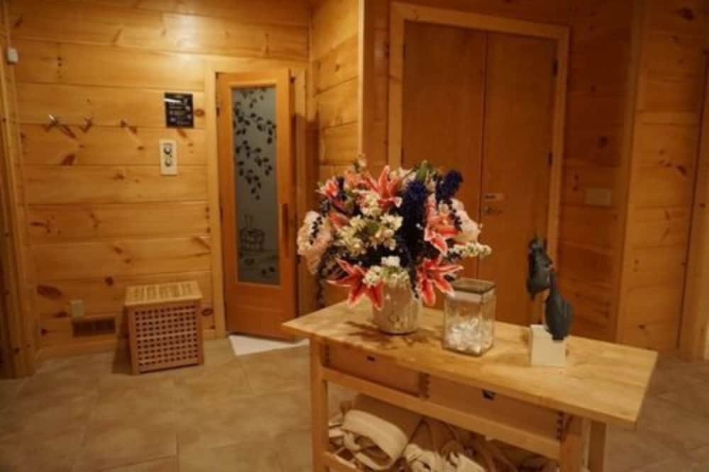 Paradise Cabins, Resort & Spa