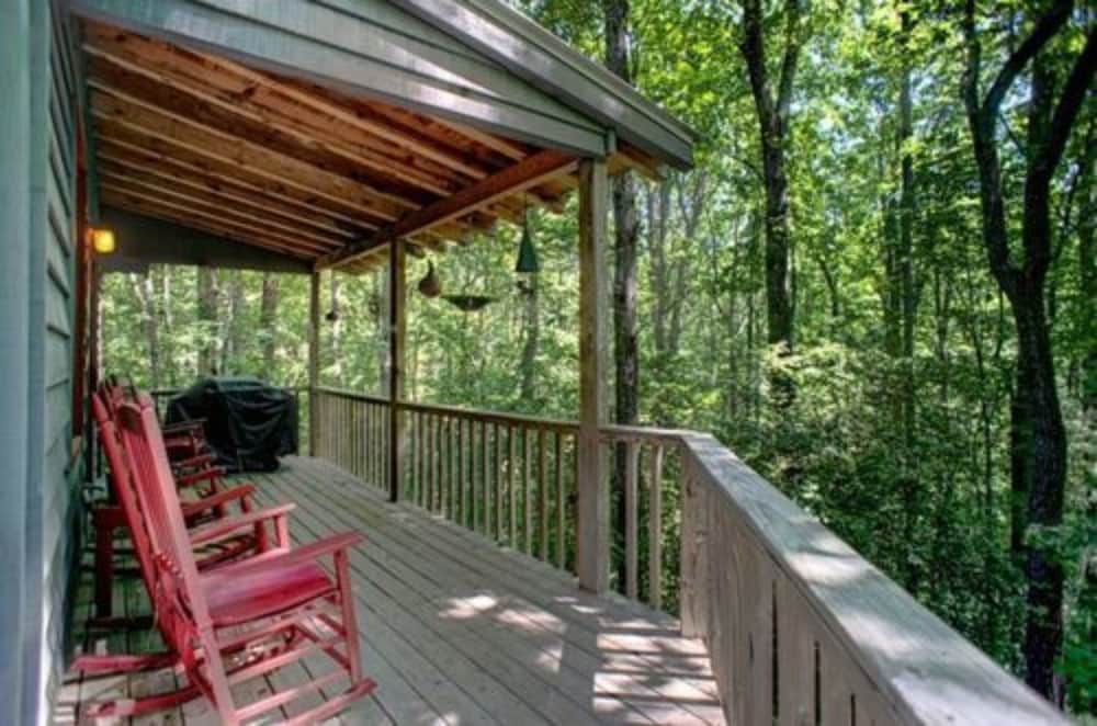 Paradise Cabins, Resort & Spa