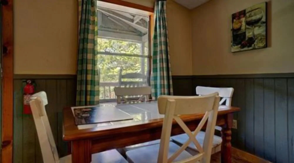 Paradise Cabins, Resort & Spa