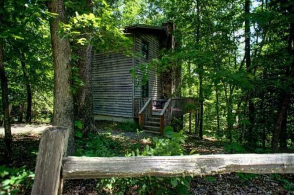 Paradise Cabins, Resort & Spa