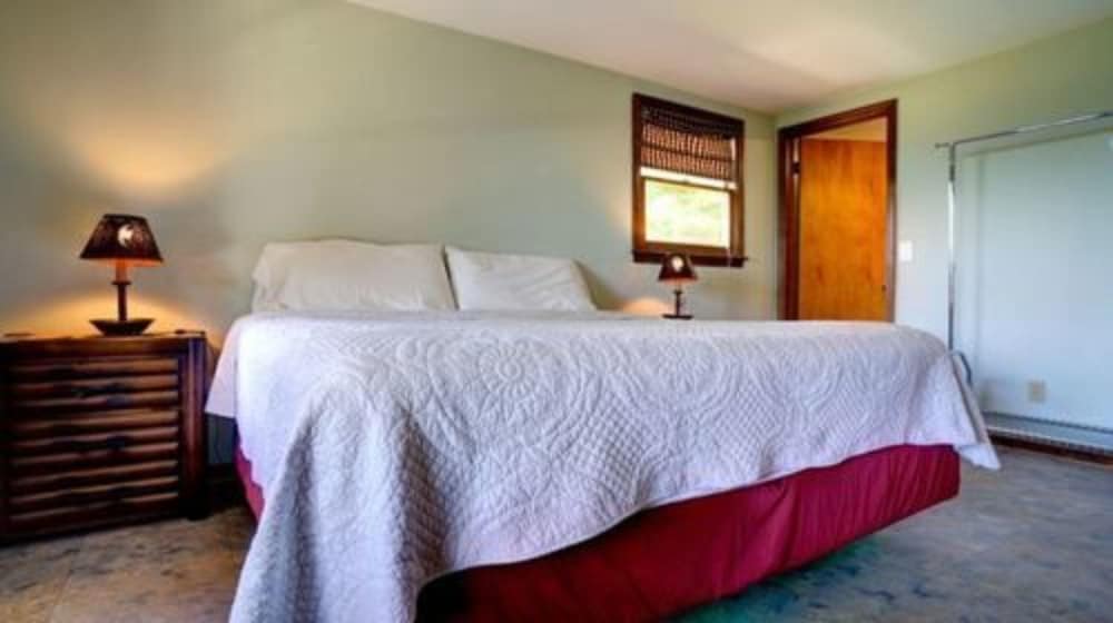 Paradise Cabins, Resort & Spa