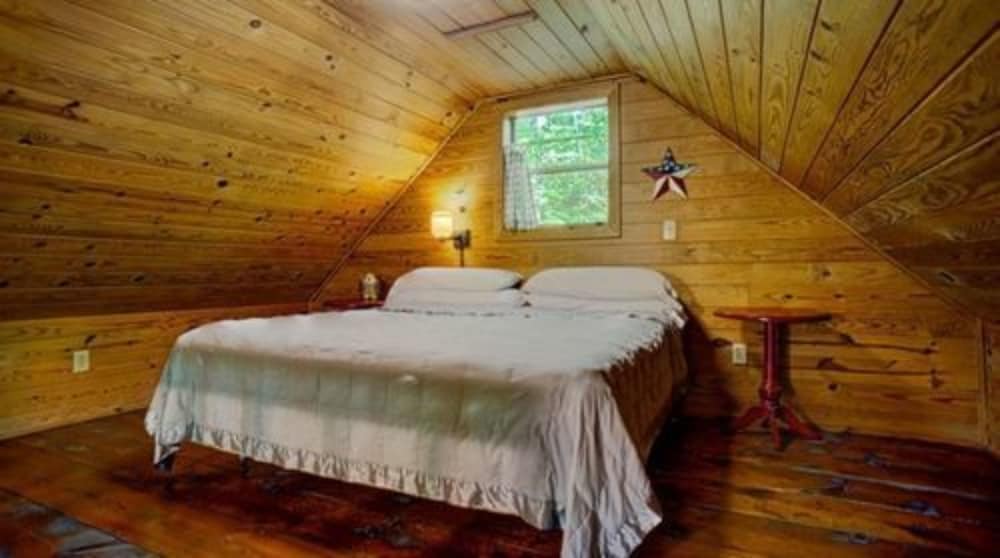 Paradise Cabins, Resort & Spa