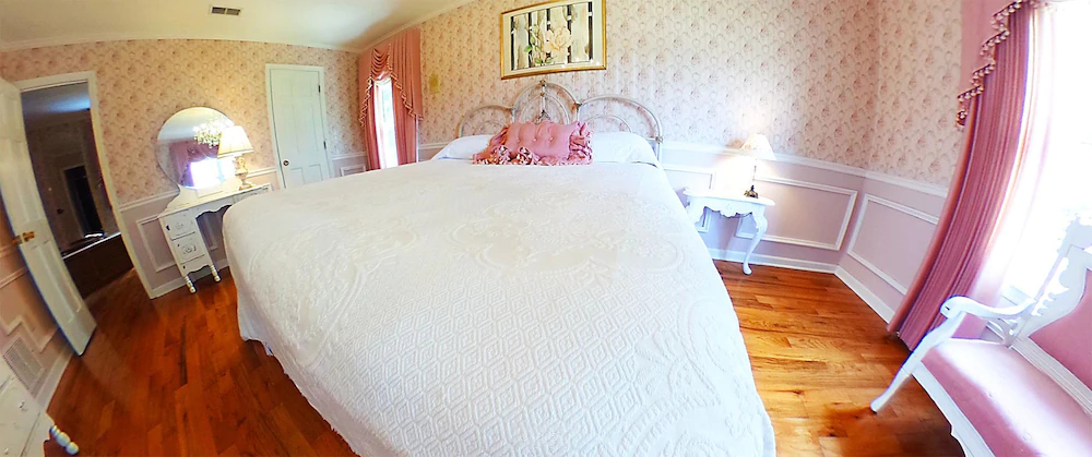 Blue Heaven Bed & Breakfast