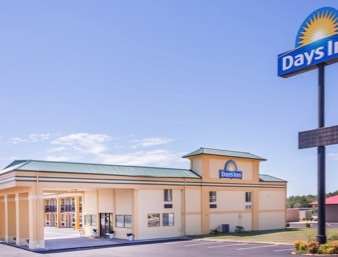 Days Inn by Wyndham Byron