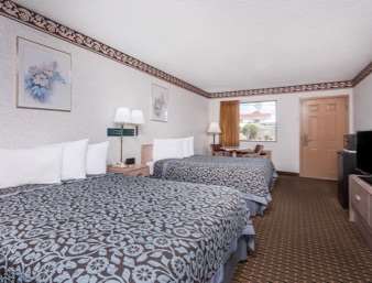 Days Inn by Wyndham Byron