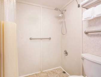 Days Inn by Wyndham Byron