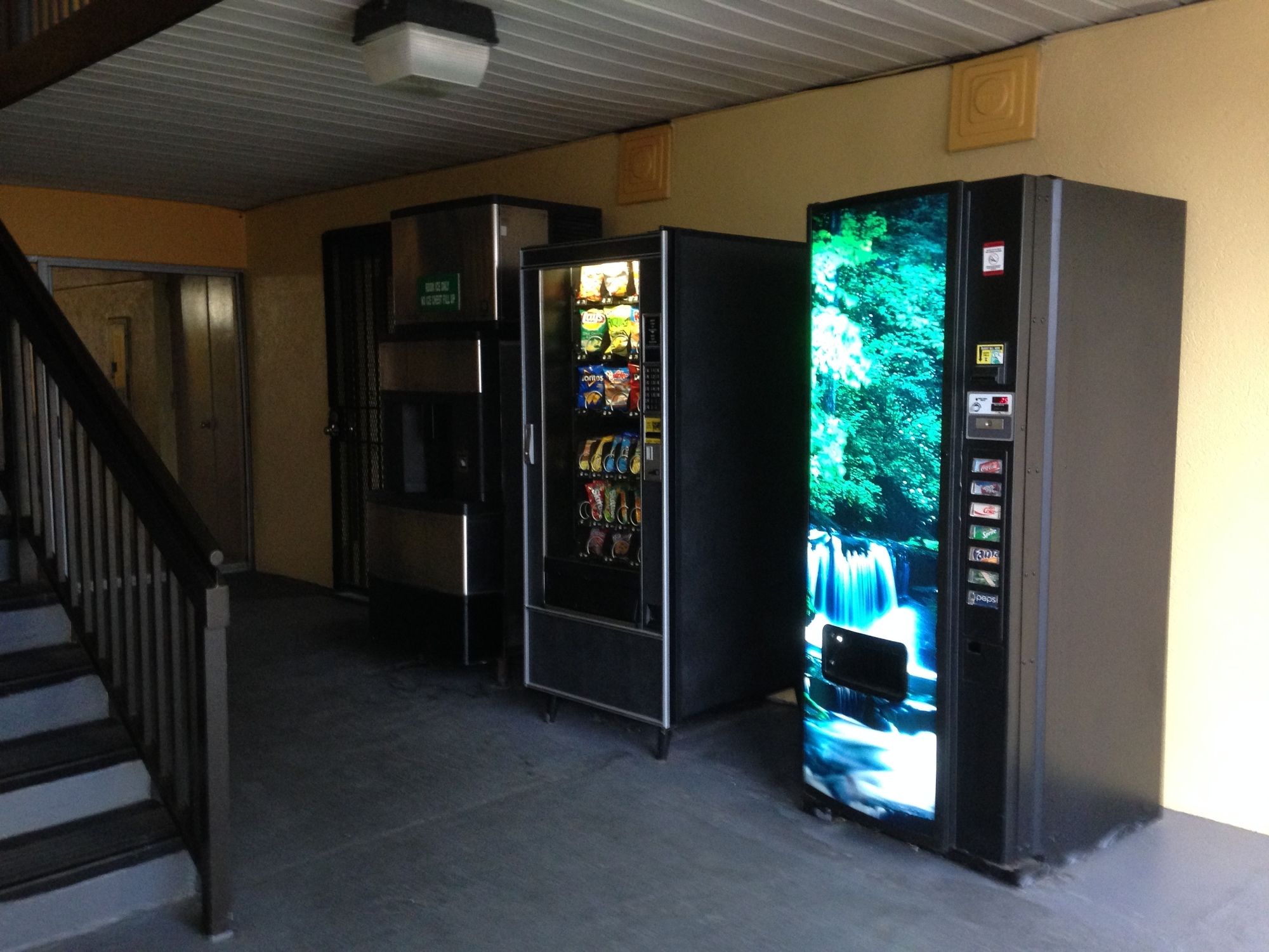 Days Inn by Wyndham Byron