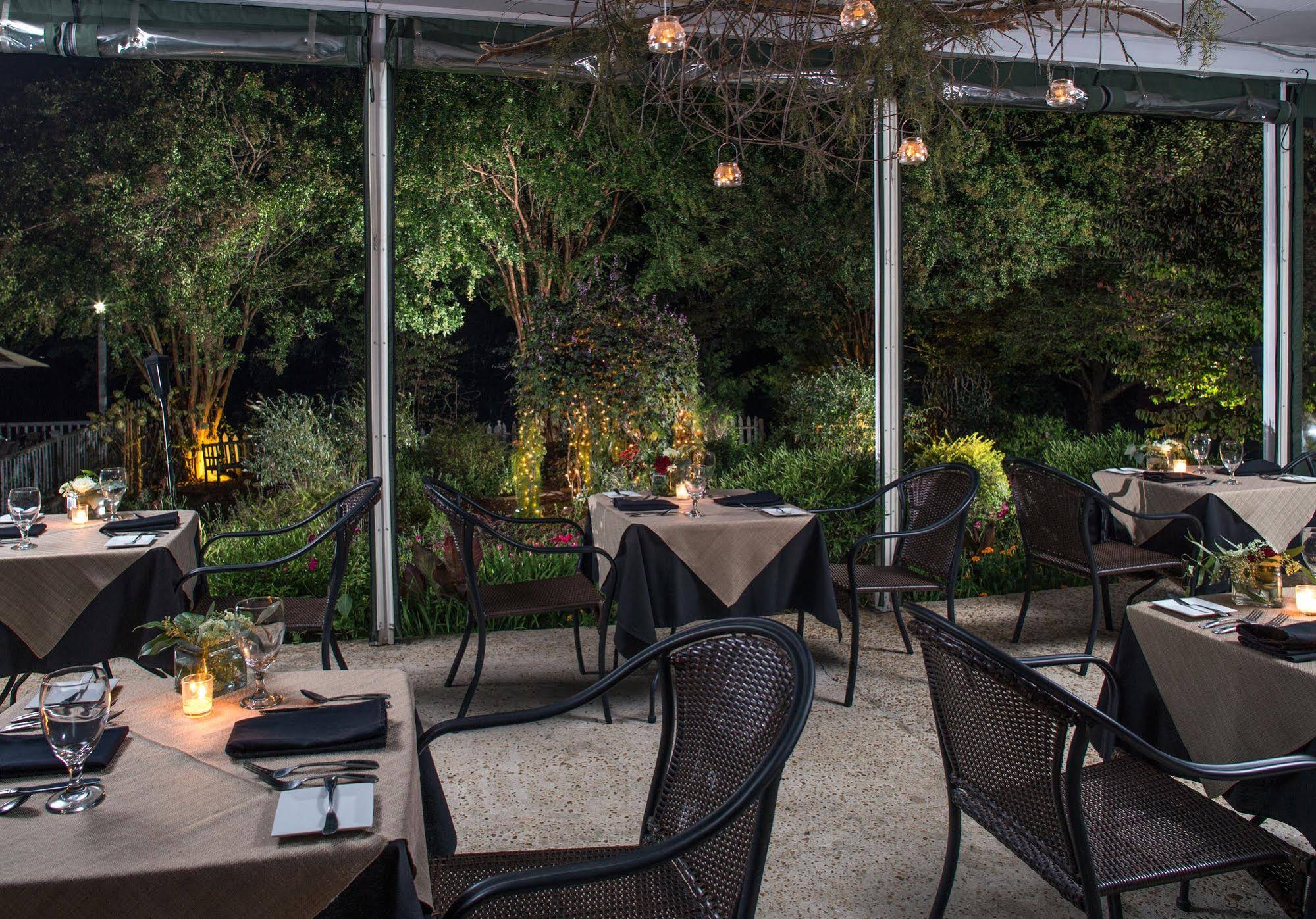 Glen-Ella Springs Inn & Restaurant