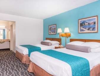 Howard Johnson by Wyndham Commerce GA