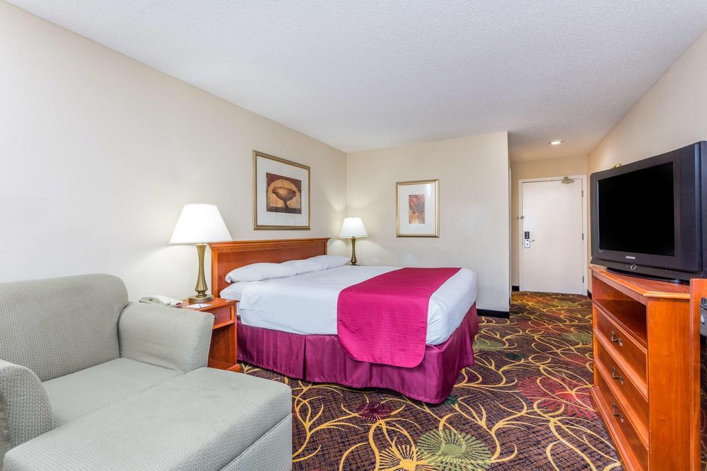 Baymont by Wyndham Cornelia