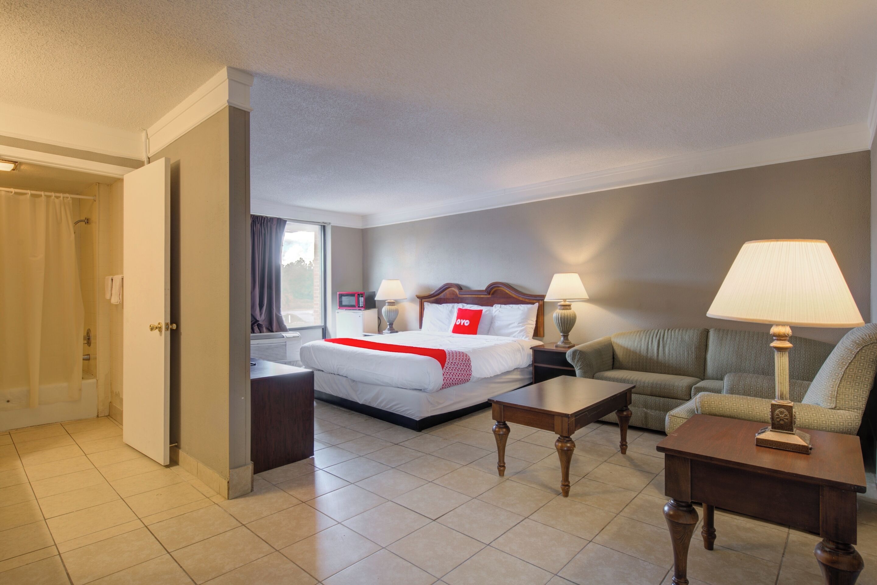 OYO Hotel Douglas GA US-441