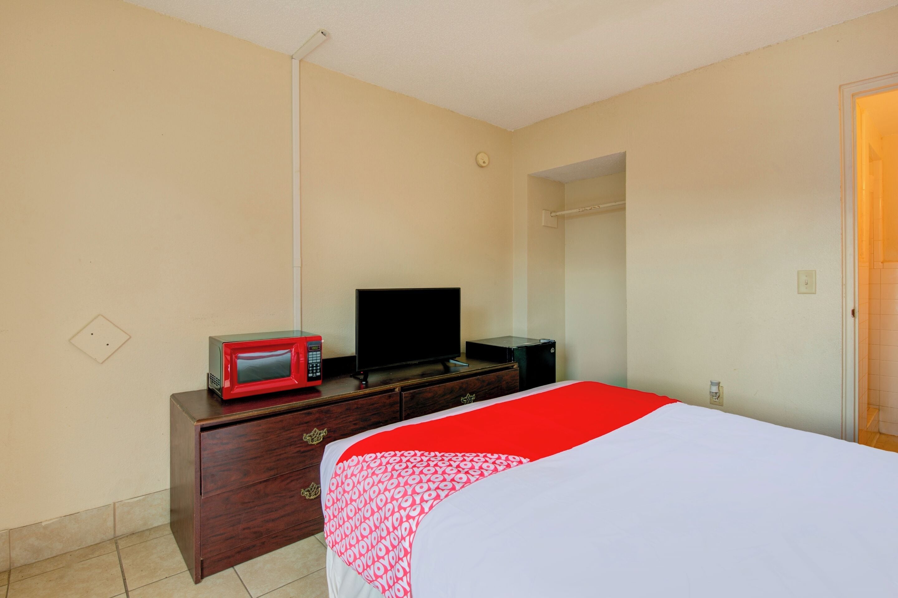 OYO Hotel Douglas GA US-441