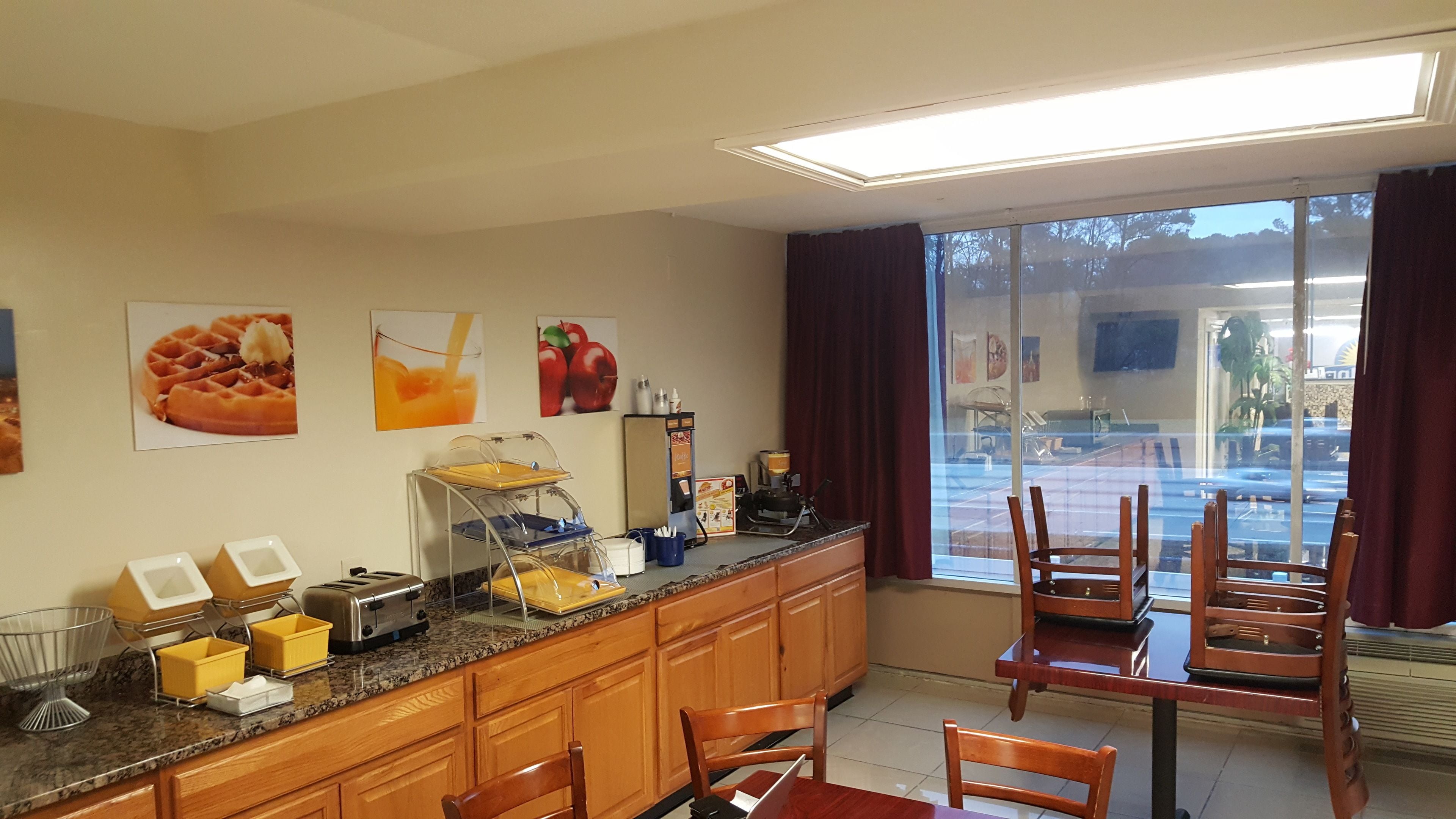 Days Inn by Wyndham Hartsfield Jackson Atlanta Airport West