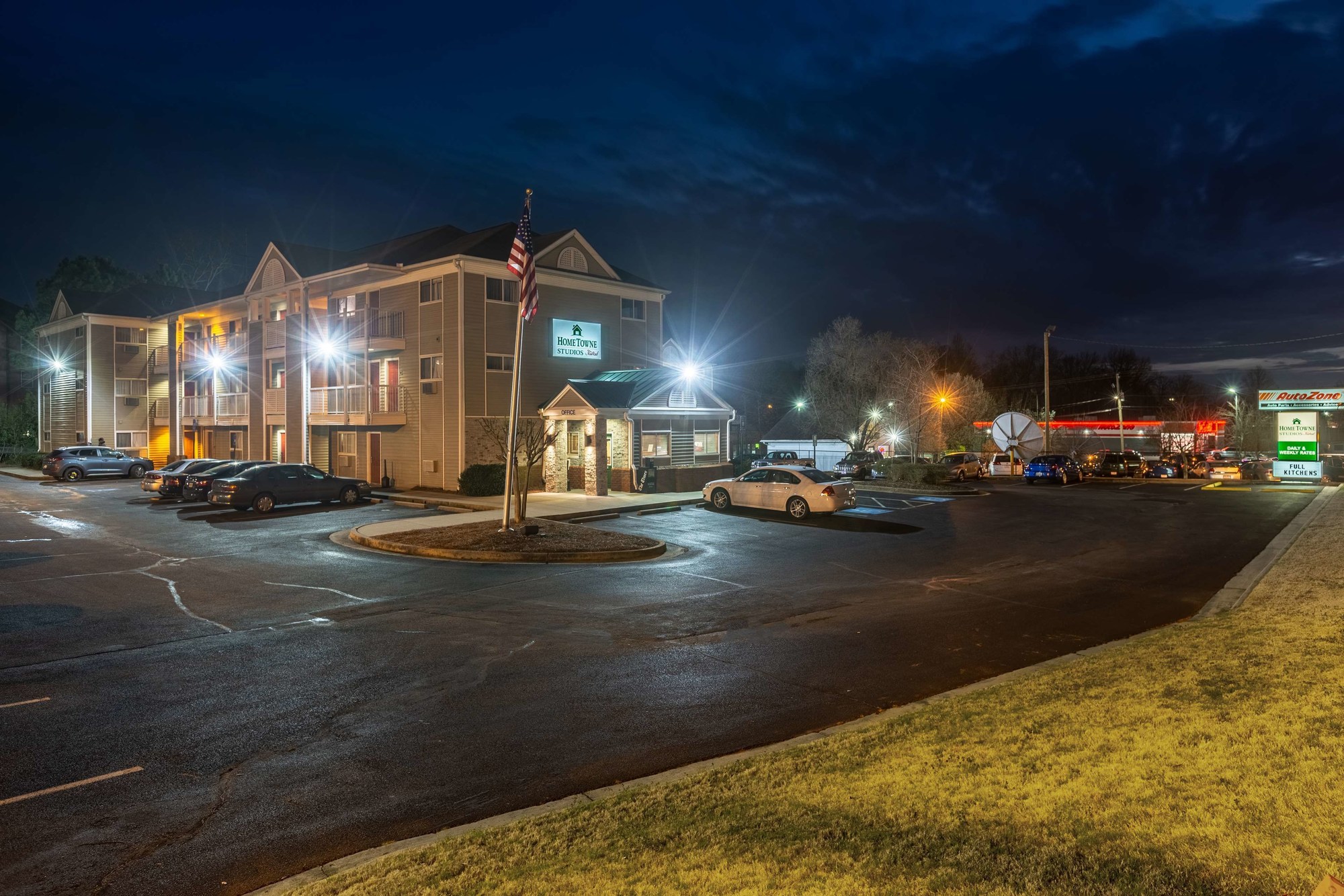 HomeTowne Studios Gainesville, GA