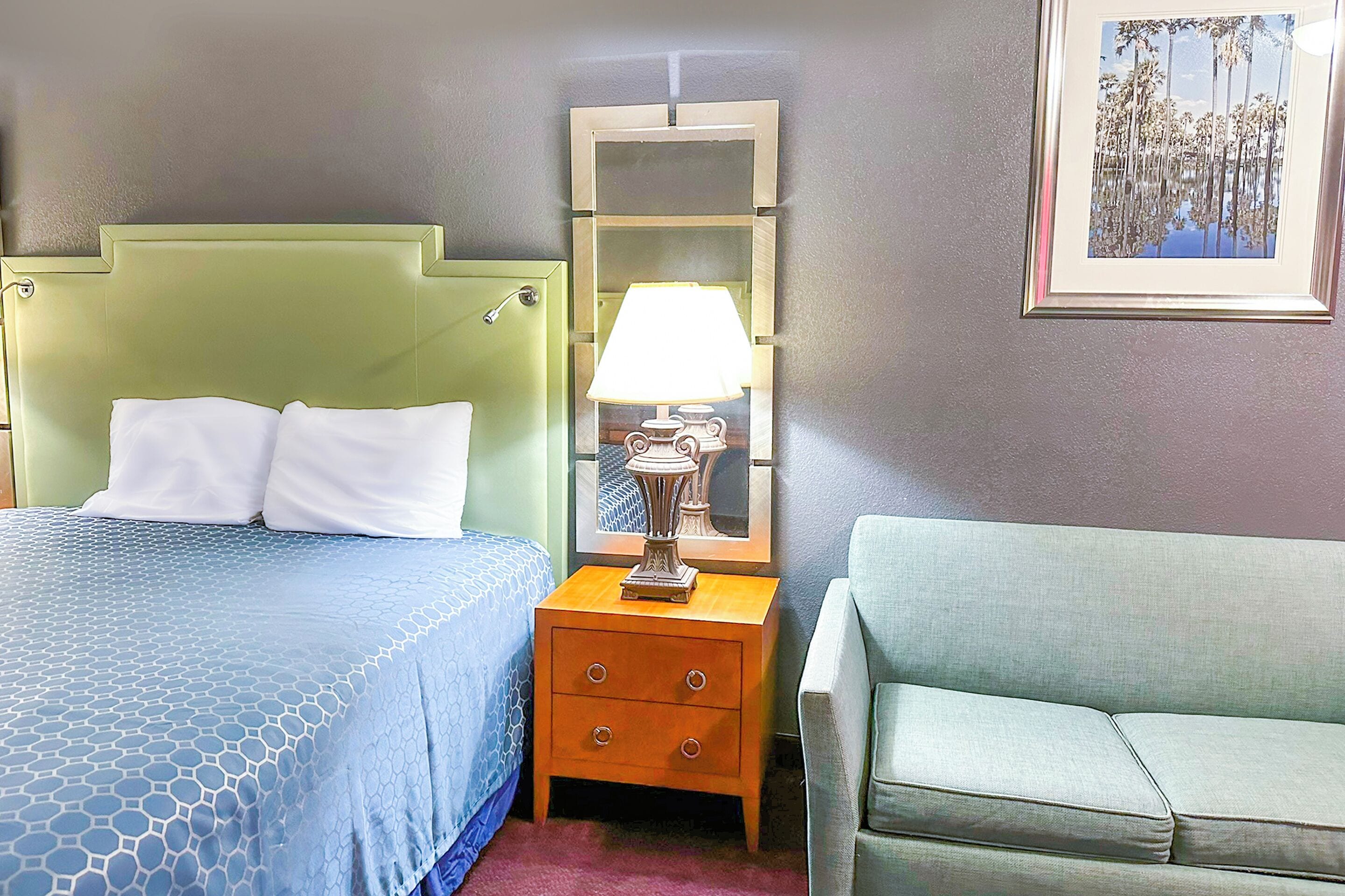 Hahira Inn By OYO near Valdosta