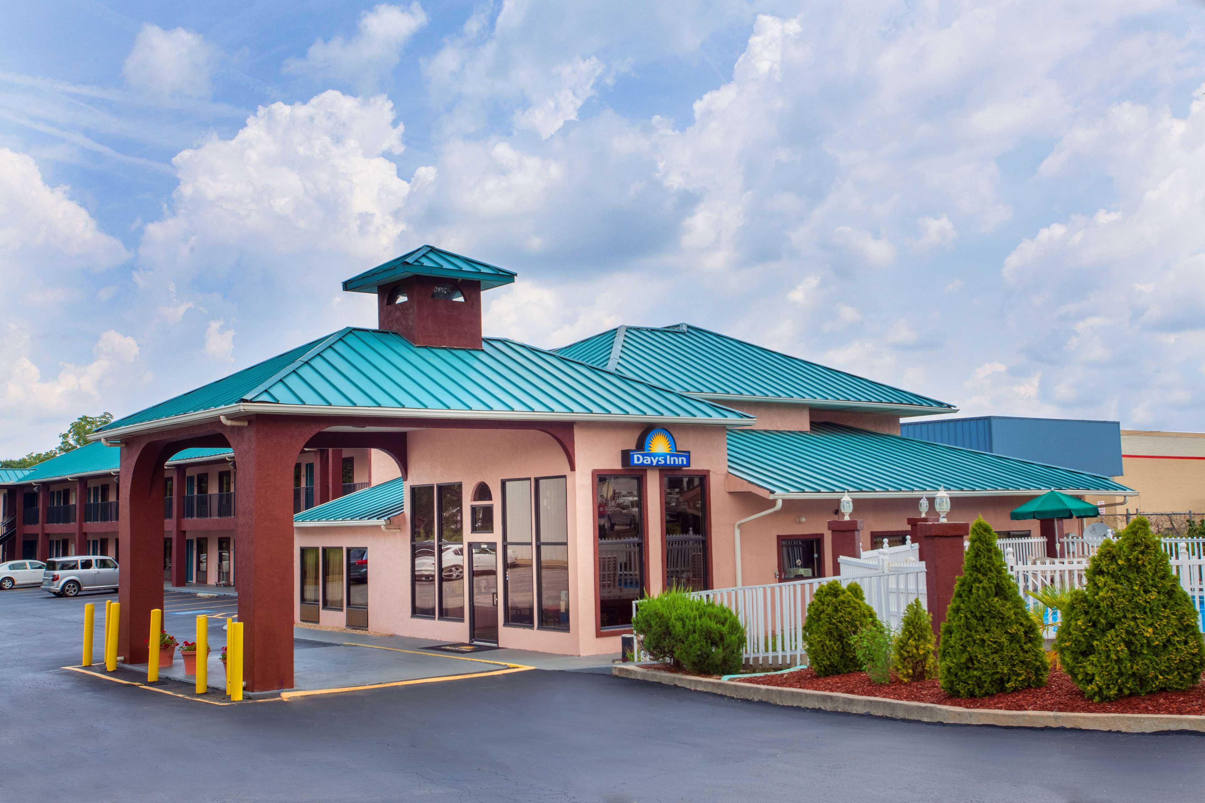 Days Inn by Wyndham Jackson