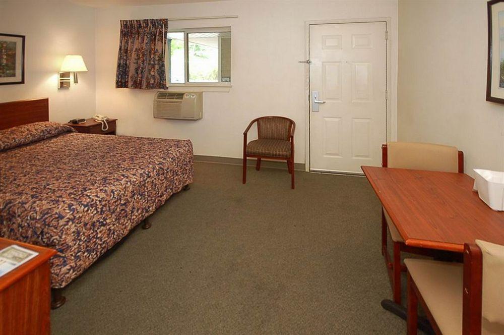 Budgetel Lithia Springs