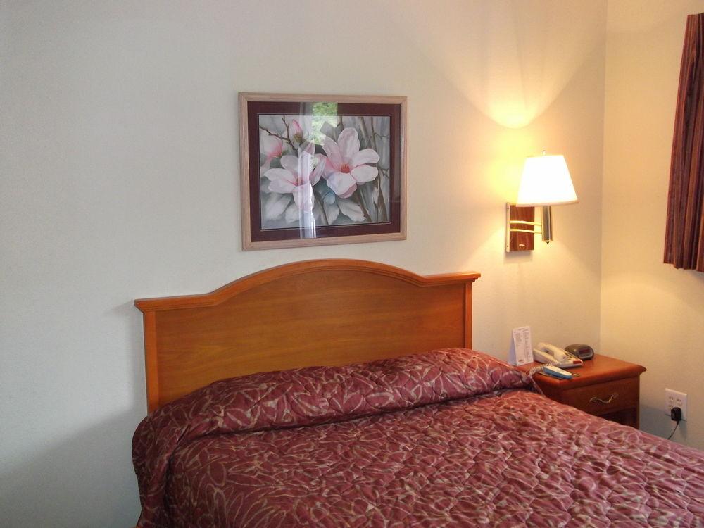 Budgetel Lithia Springs