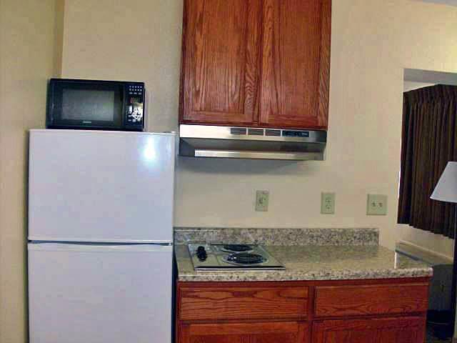 Rodeway Inn & Suites